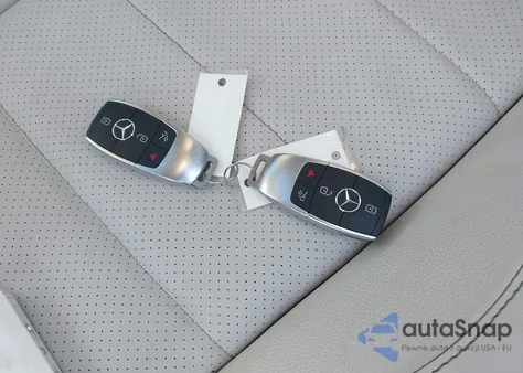 2022 Mercedes-Benz Gle 450 4Matic z USA, uszkodzony, nr VIN 4JGFB5KB0NA690166